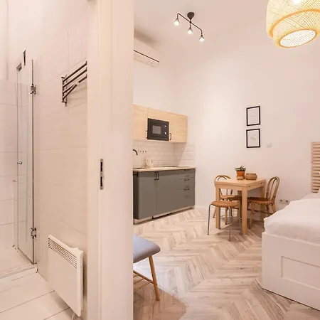 A20- Bp Modern Boutique * Budapest
