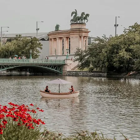 A20- Bp Modern Boutique * Budapeszt