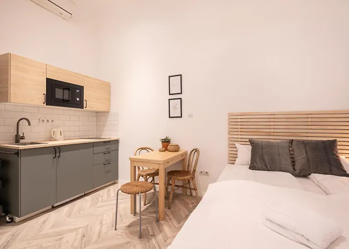 A20- Bp Modern Boutique *