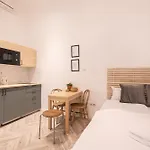 A20- Bp Modern Boutique *