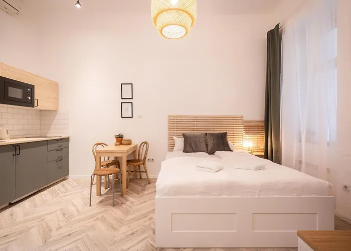 A20- Bp Modern Boutique