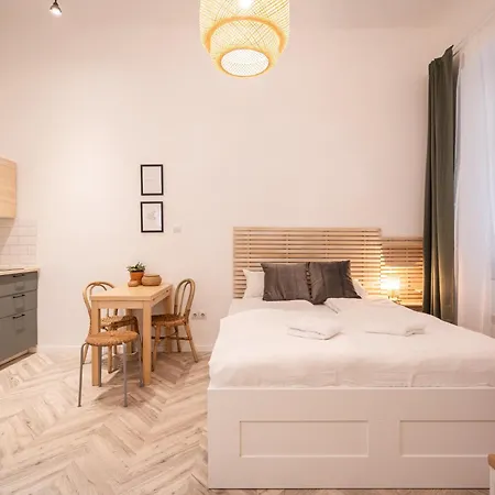 A20- Bp Modern Boutique
